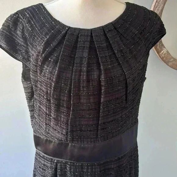 Armani Collezioni black sparkle fully lined dress size 50 with cap sleeves - Picture 3 of 6